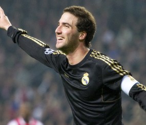 开云足球直播-孤星与王座，在奥运周期的关键战中，摩纳哥从里昂带走的不仅是三分