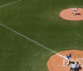 开云官方app入口-那一夜，他让安菲尔德屏息—蒂亚戈的欧冠巨星时刻