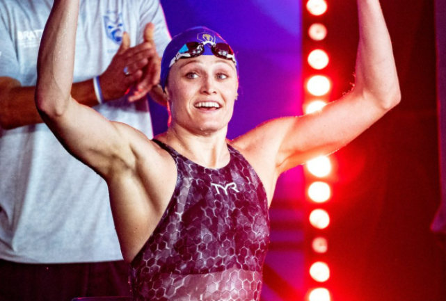 AC米兰逆转瓦伦西亚，阿尔巴打破历史纪录