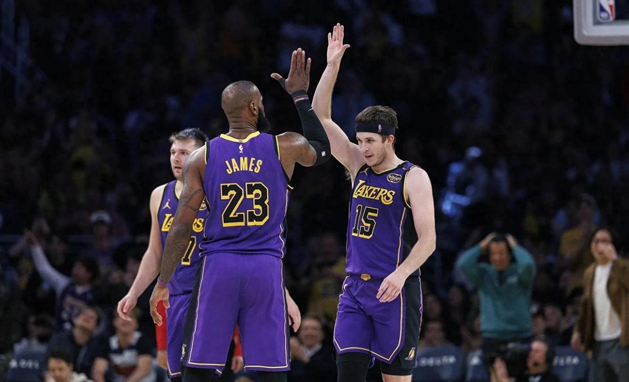 湖人胜和赛季主胜战，继续领跑西部