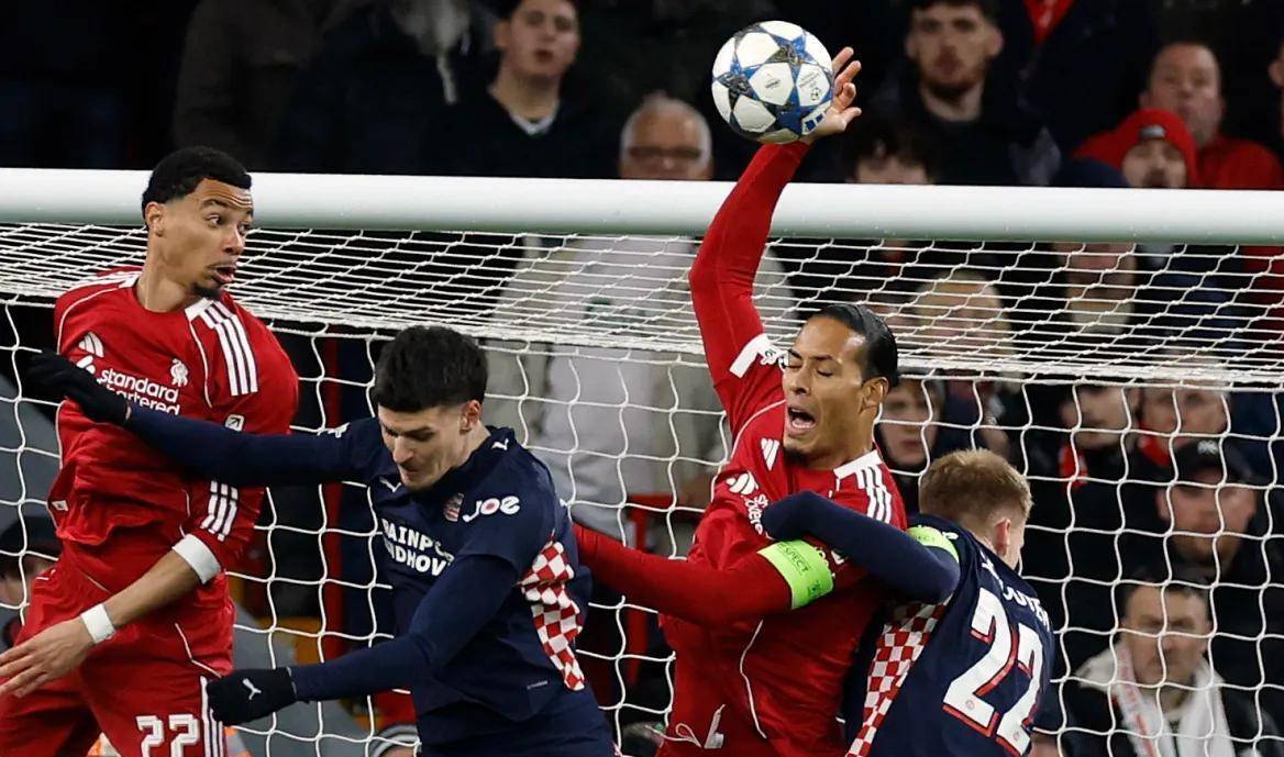 利物浦惨遭惨败，霸气赢得全场掌声