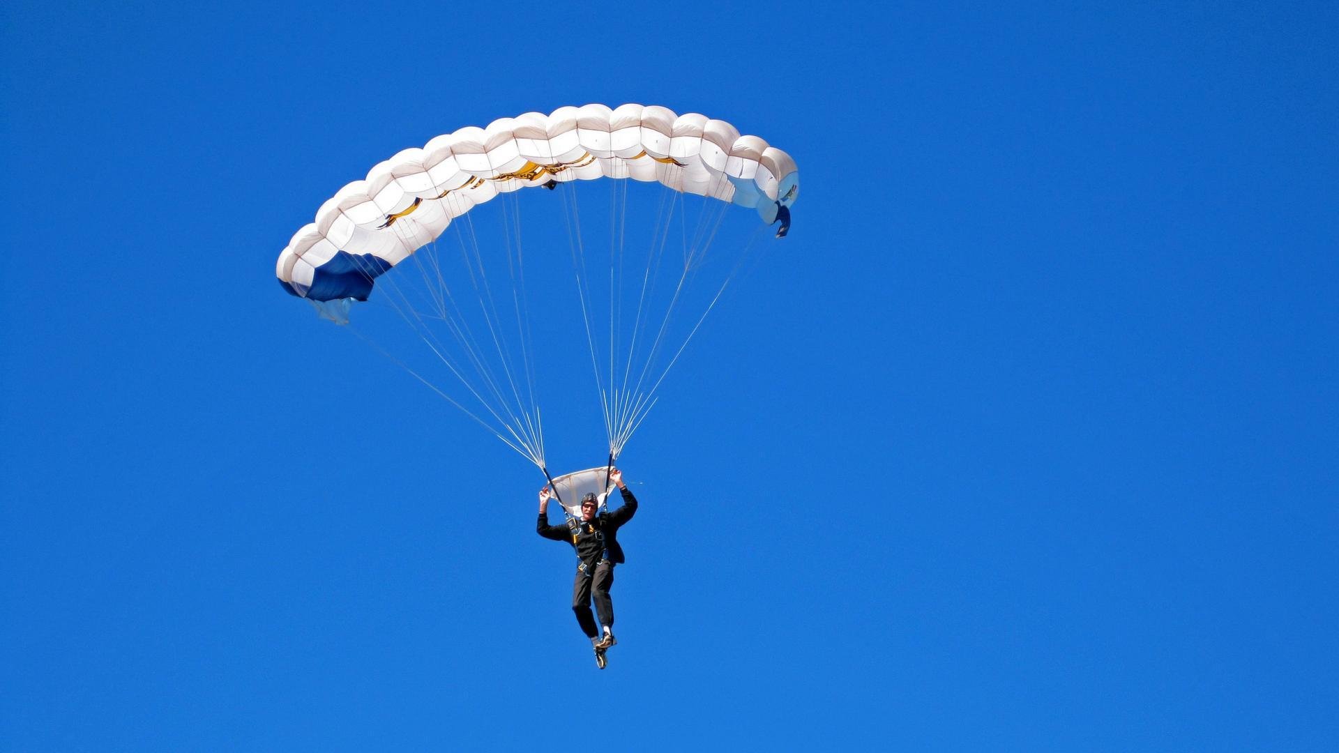 年终总决赛完胜法网，蒂姆统治全场，定义新时代网球霸权