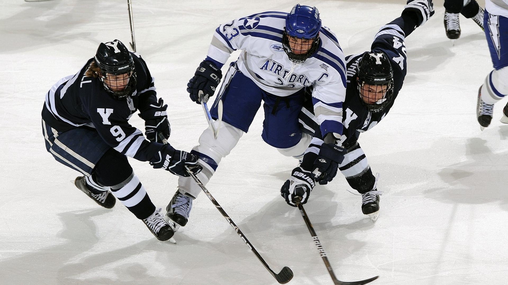 孤峰之上，当瑞士军刀的精准刺穿机械战车，萨拉赫书写独属于王者的数据史诗